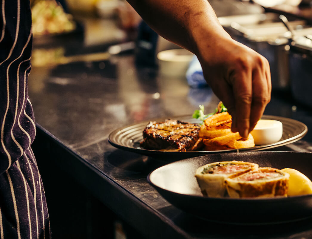 Breslin kitchen 01